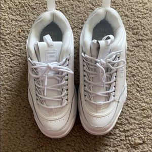 fila disruptor 2 sneaker size 6.5